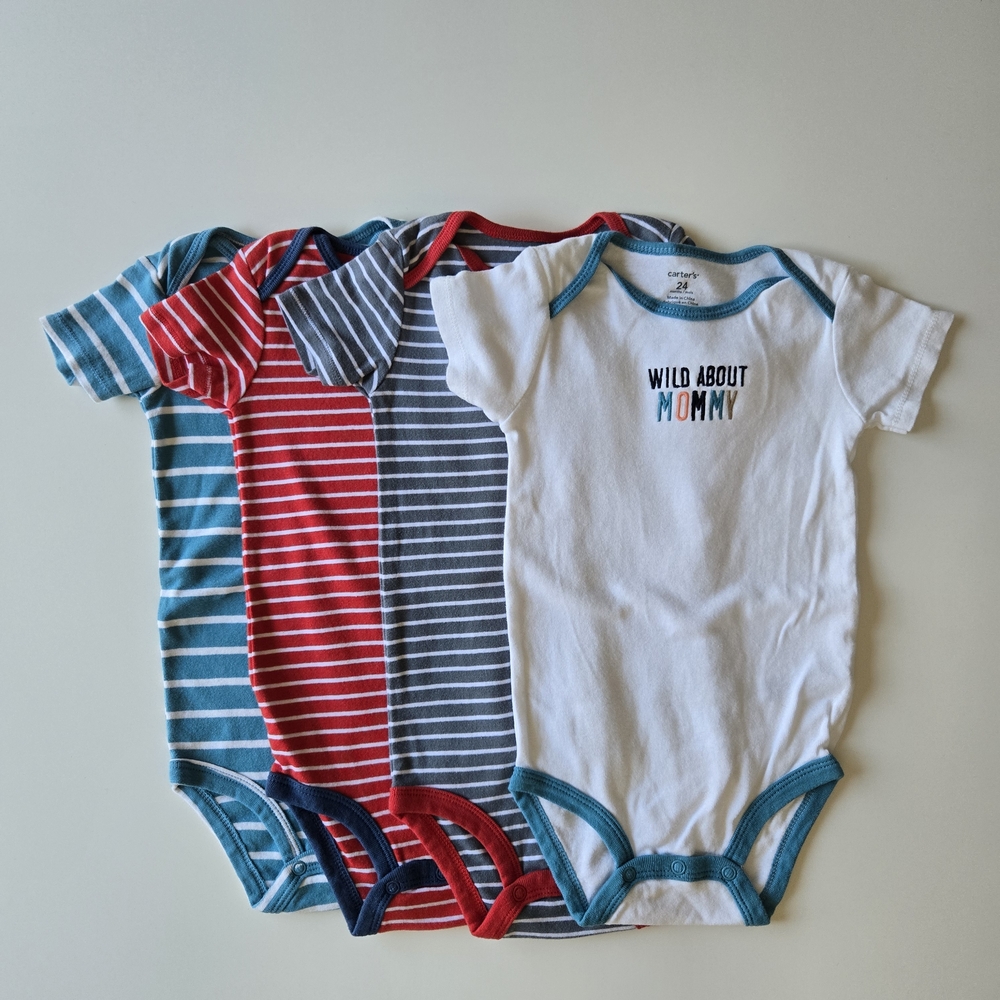 4Pack Carter's Bodysuit Set Short Sleeve Onesie "Wild About Mommy" & Striped